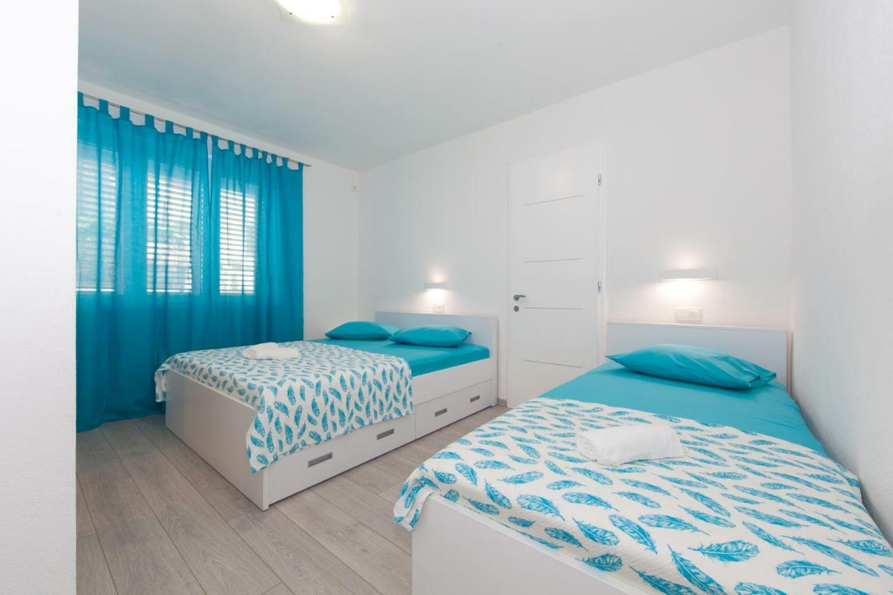 Deluxe Apartment F&M Tučepi Buitenkant foto