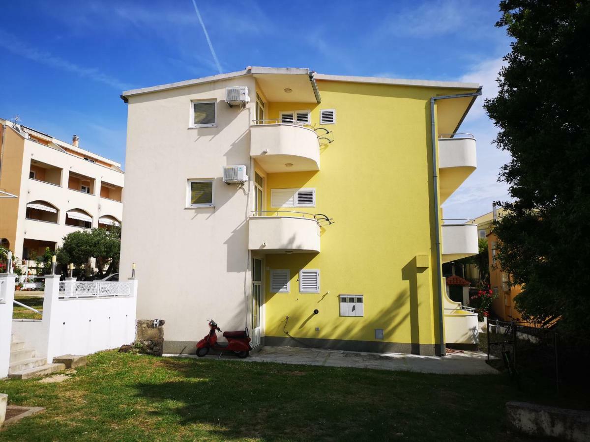 Deluxe Apartment F&M Tučepi Buitenkant foto